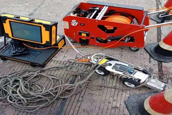 青神CCTV管道检测机器人